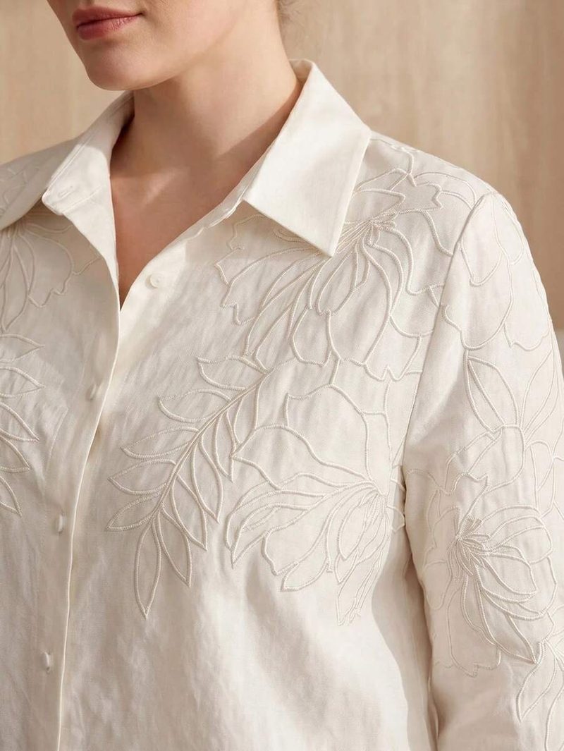 Camisa de lino bordada