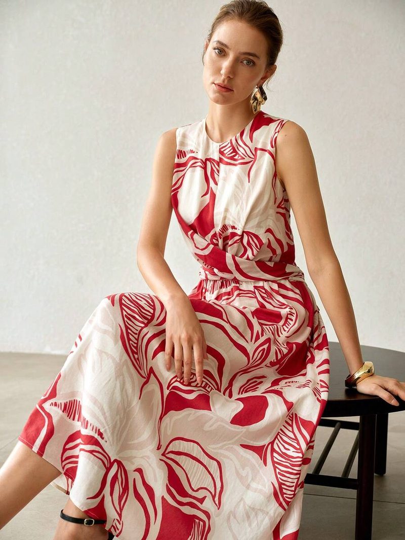 Vestido midi diseño estampado rojo